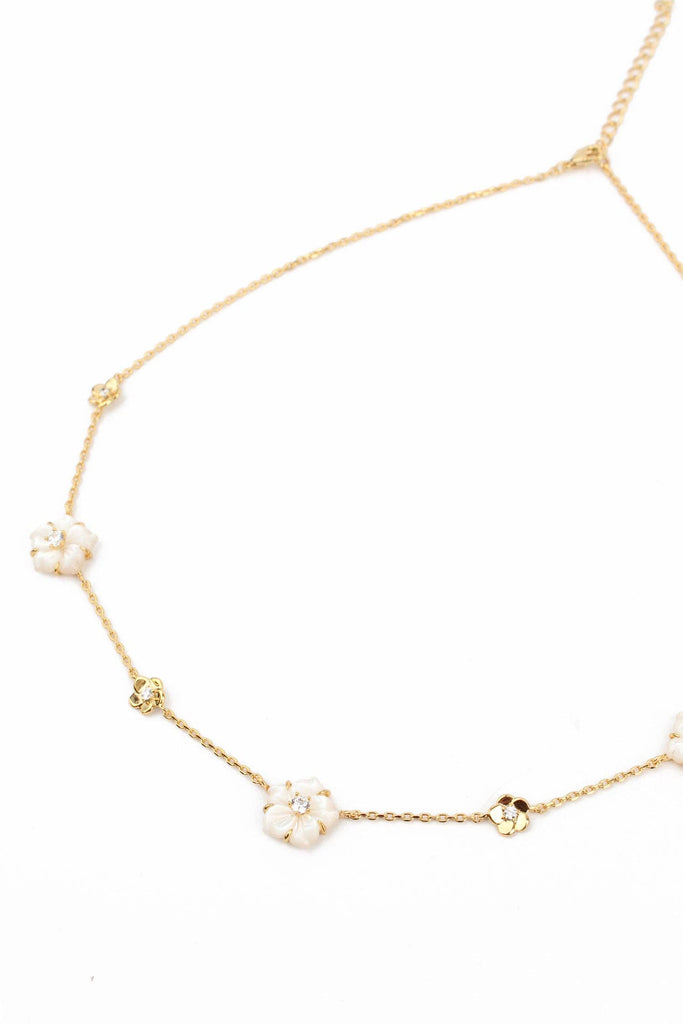 FLOWER PEARL CHARM NECKLACE