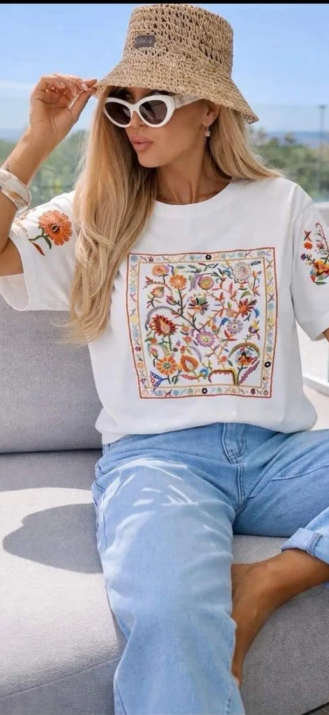 Sara Floral Printed T-Shirt