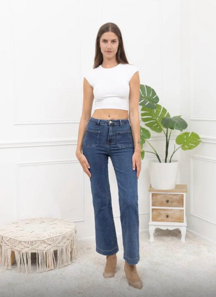 Leslie Fit Wide Leg Jeans