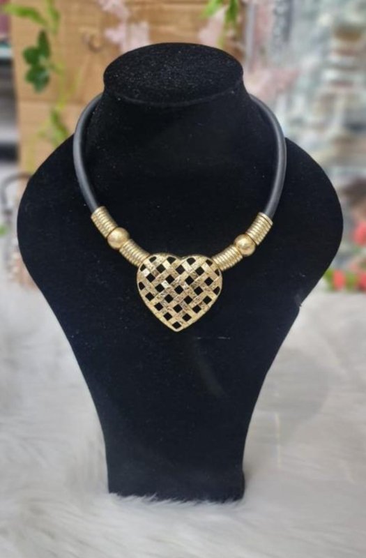 Chunky Gold Lattice Heart Necklace - AML Boutique NI