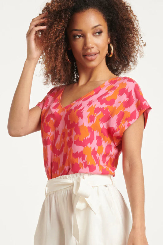 Smashed Lemon TOP WITH BOLD CHEETAH PATTERN IN FUCHSIA - AML Boutique NI